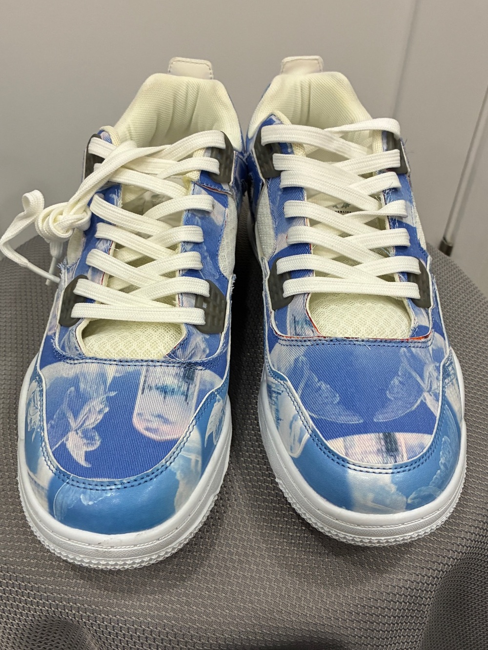 Blue Angel Wings Sneakers Low Top Streetwear Size 9 Graphic Shoes-never worn